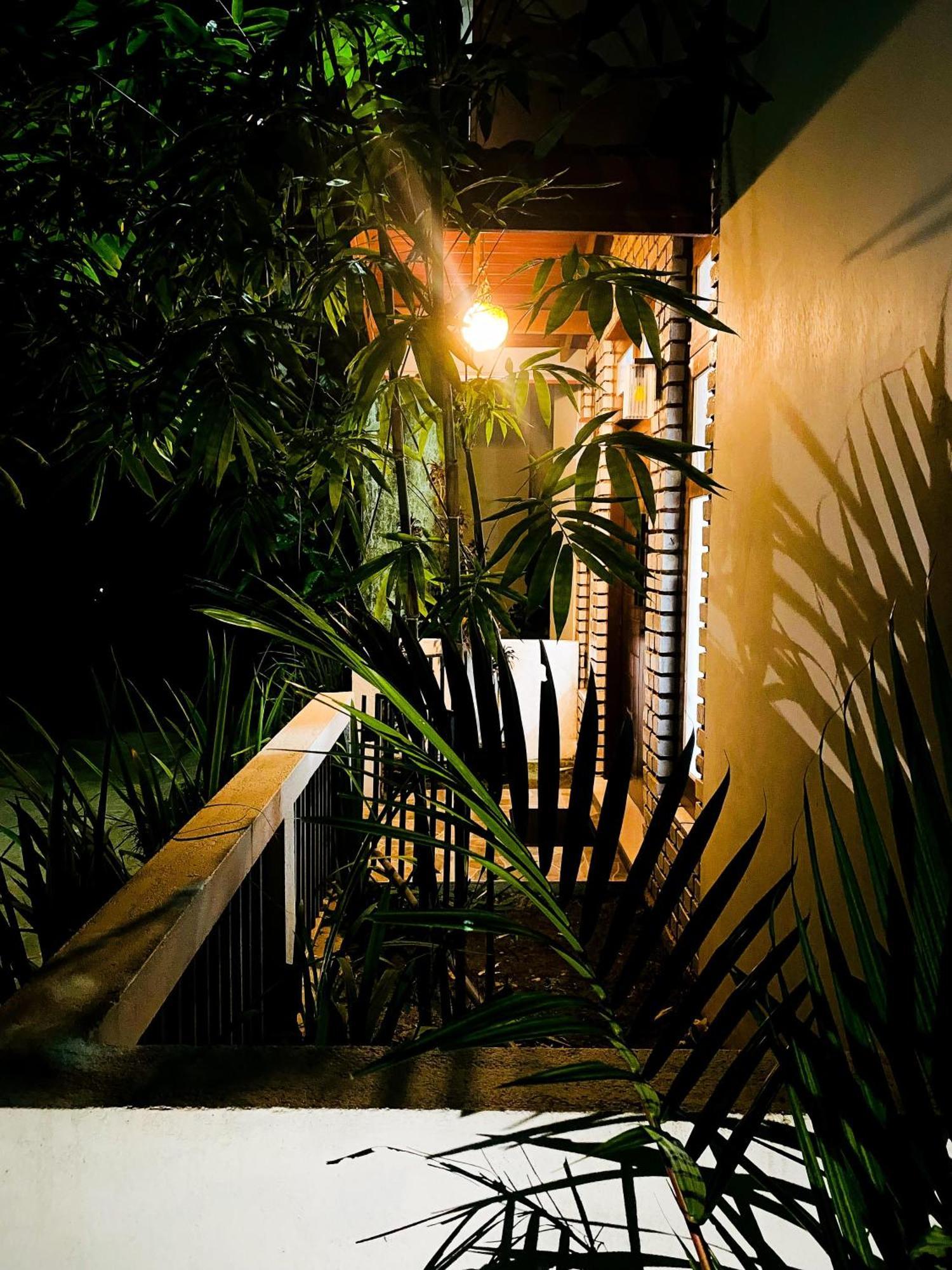 Enara Luxury Stay Katugastota Exteriör bild